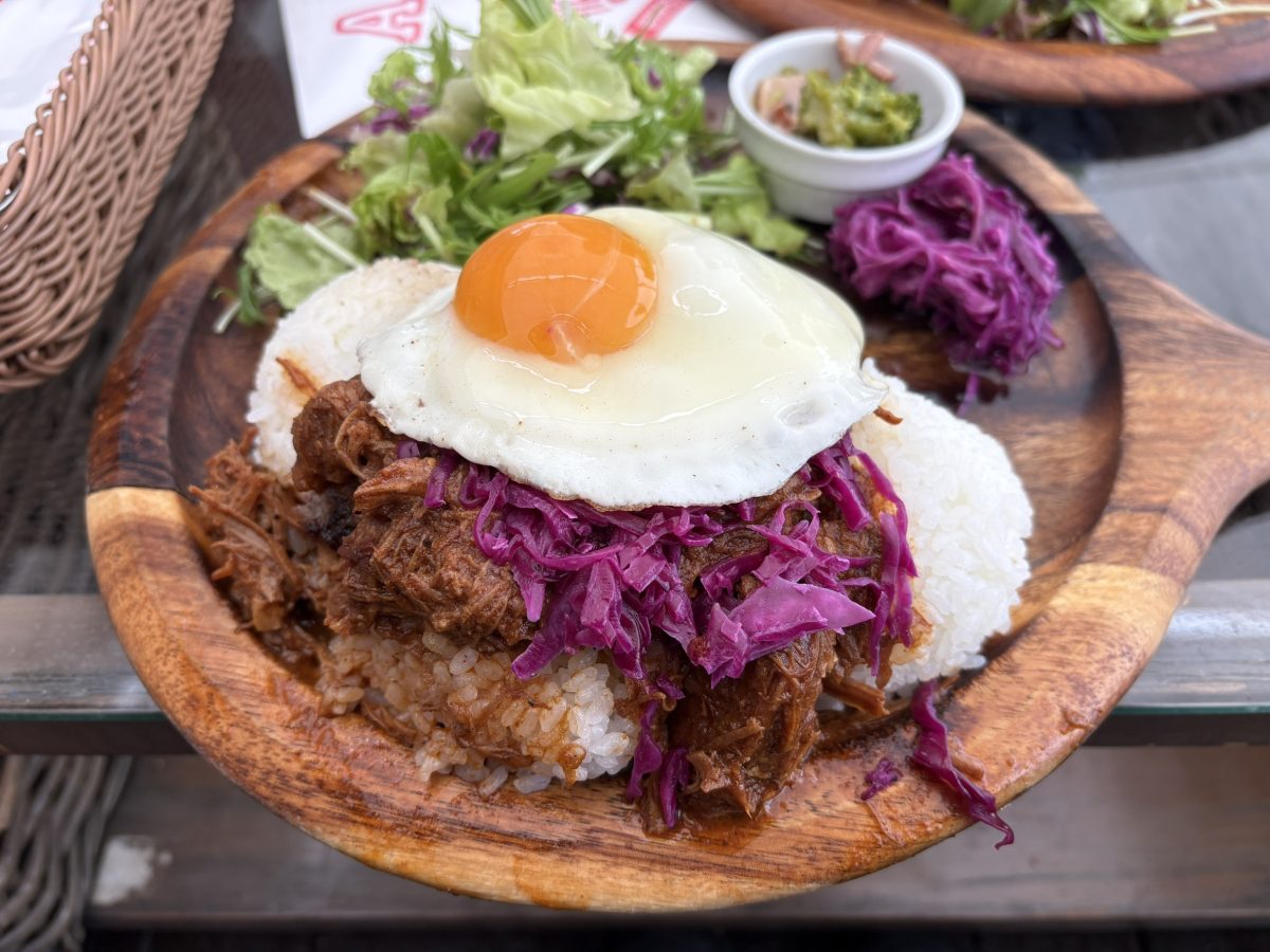 R cafeのロコモコ